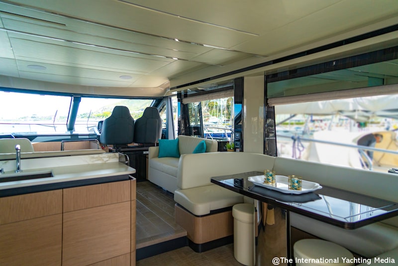Absolute 62 Fly, salone 2 Absolute 62 Fly, salone 2