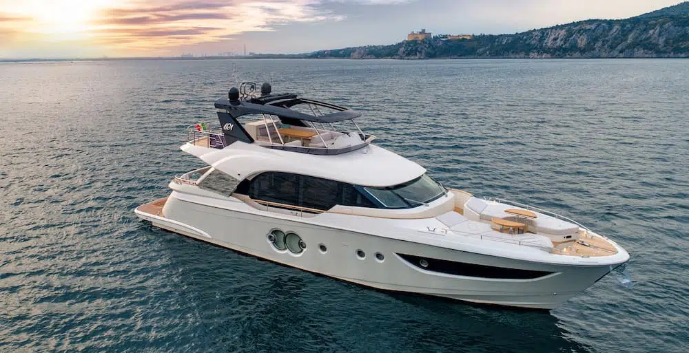 Prova in mare dell'MCY 70