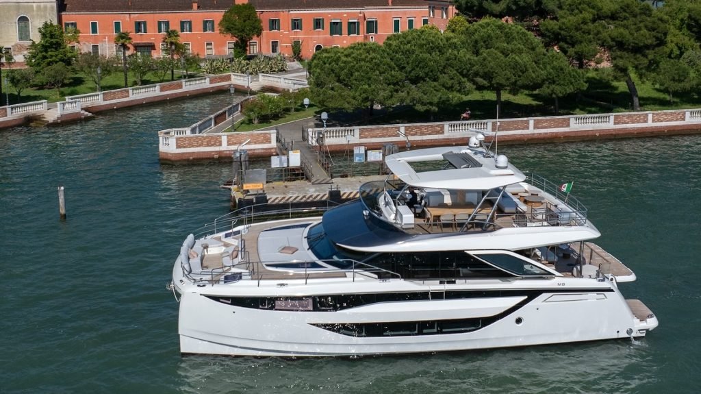 Prestige M8 from Monfalcone to Venice