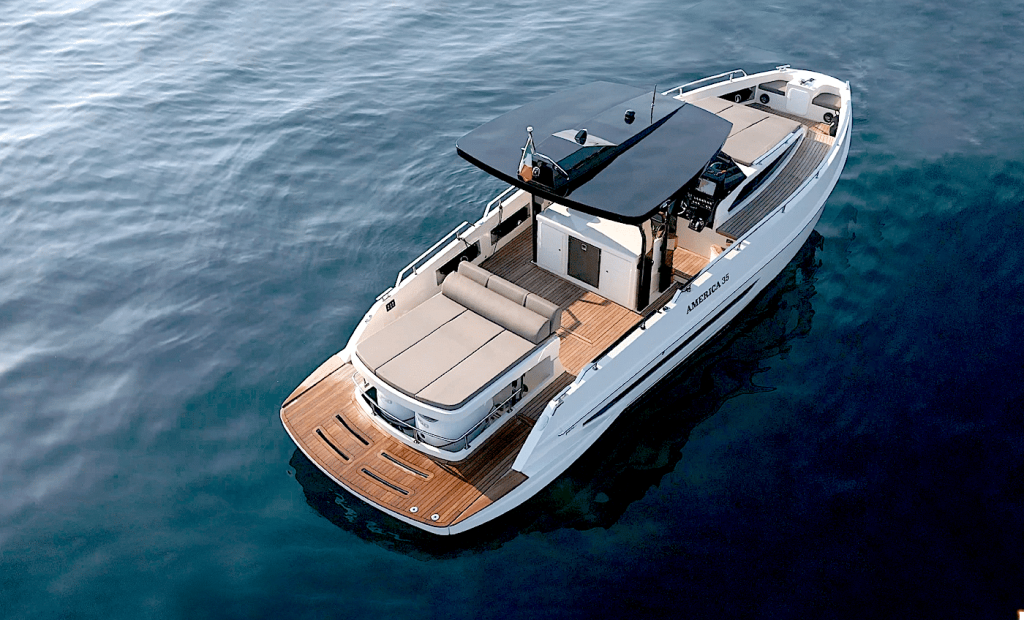 foto del echo yacht america 35