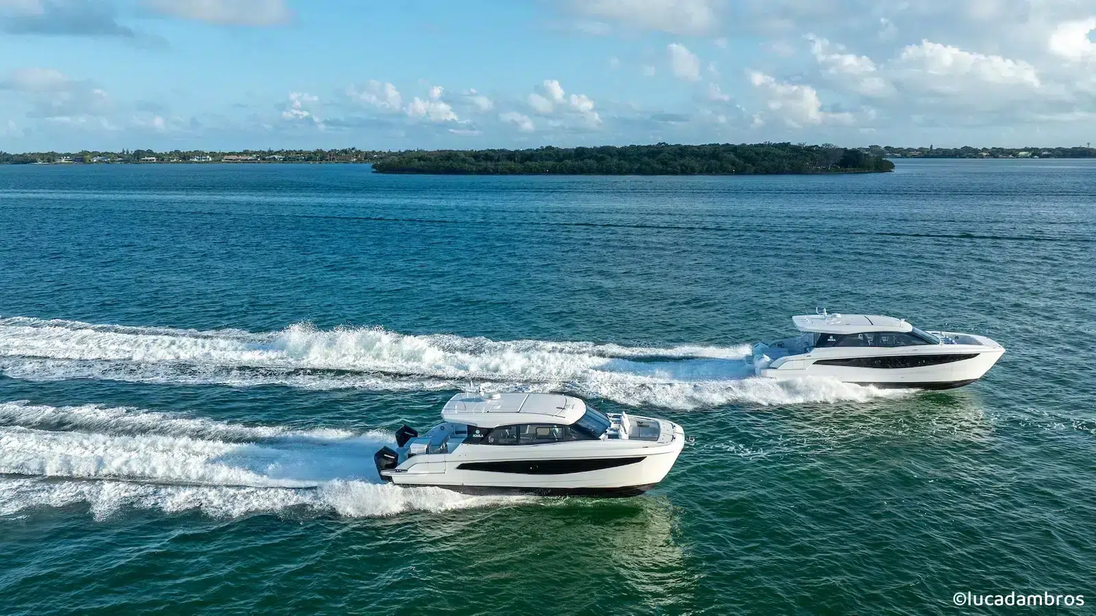 Aquila-42-Coupe-and-Aquila-46-Coupe-running-togheter-4