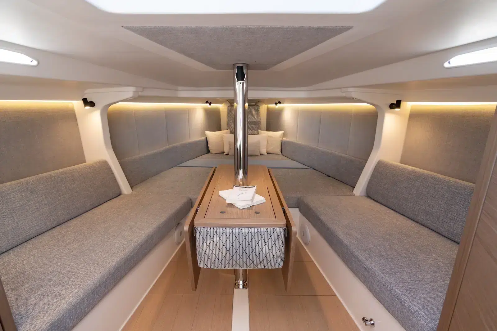 Grand-Soleil-Blue-Night_Layout