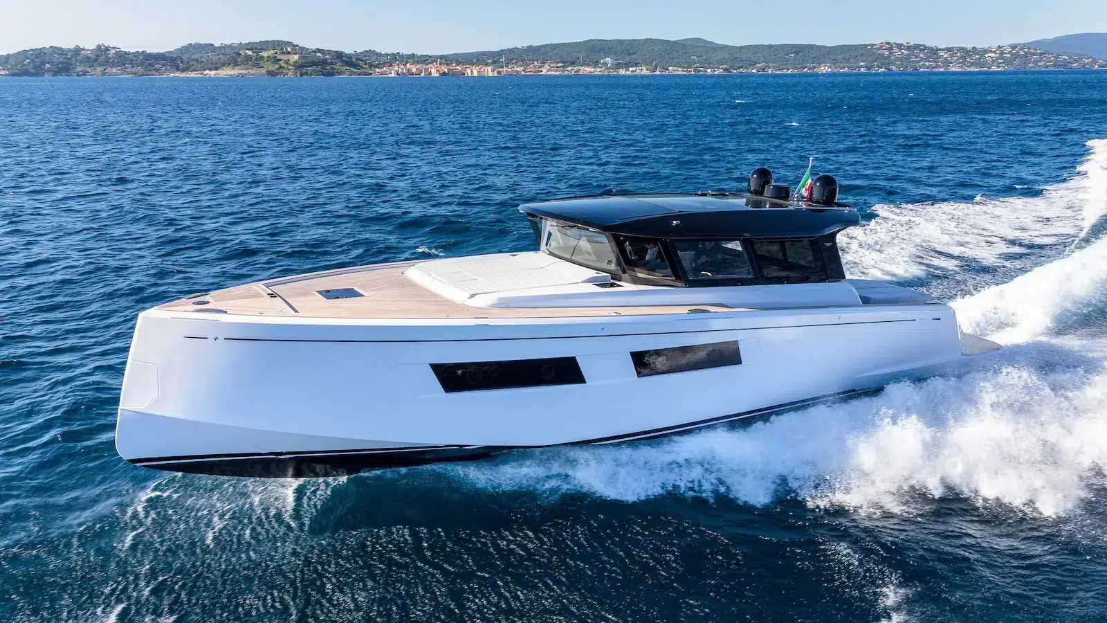 Pardo-GT52-running-1