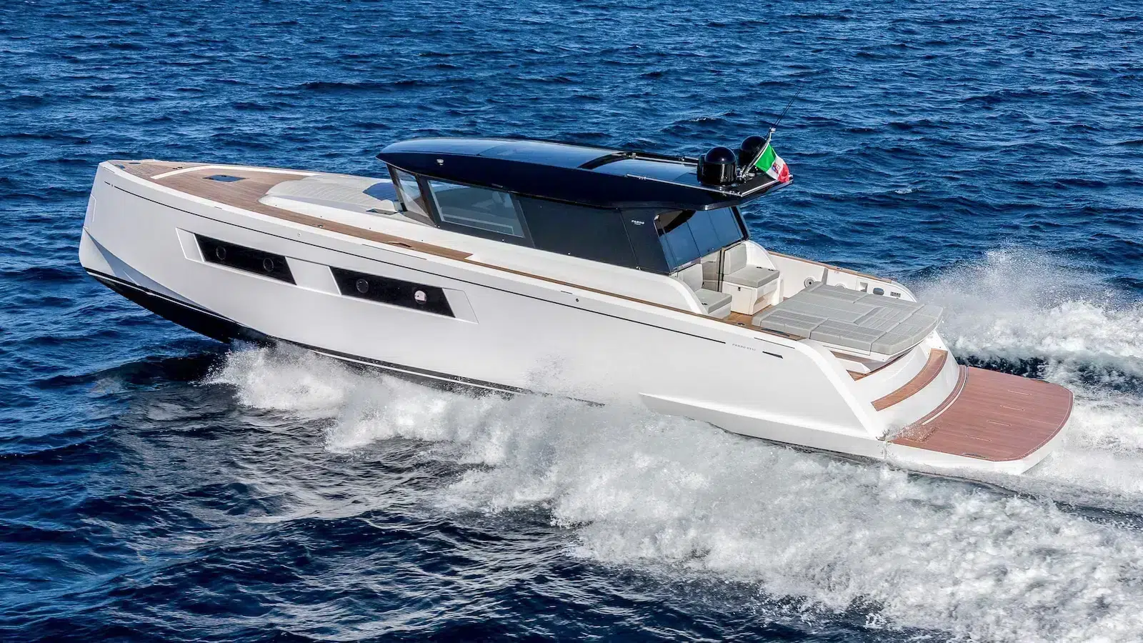 Pardo-GT52-running-7