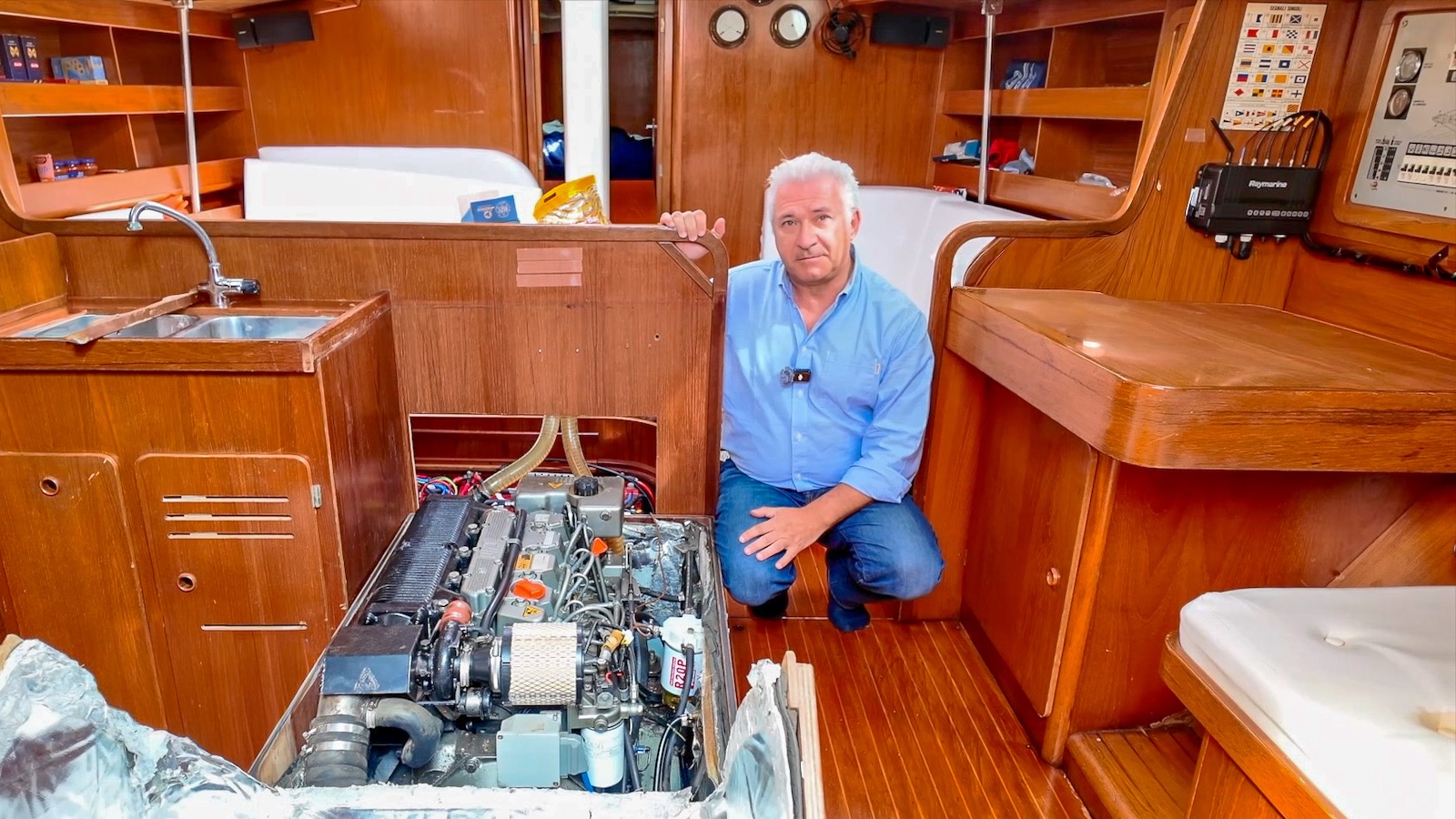 Luca D'Ambrosio show how to do the Diesel engine maintenance.