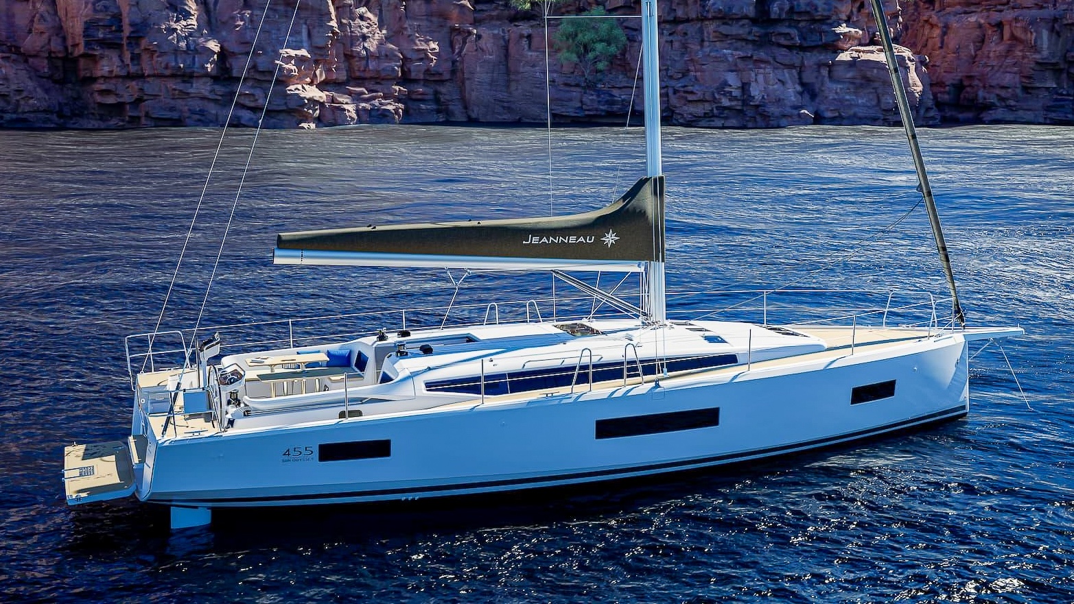 Jeanneau Sun Odyssey complete lateral view