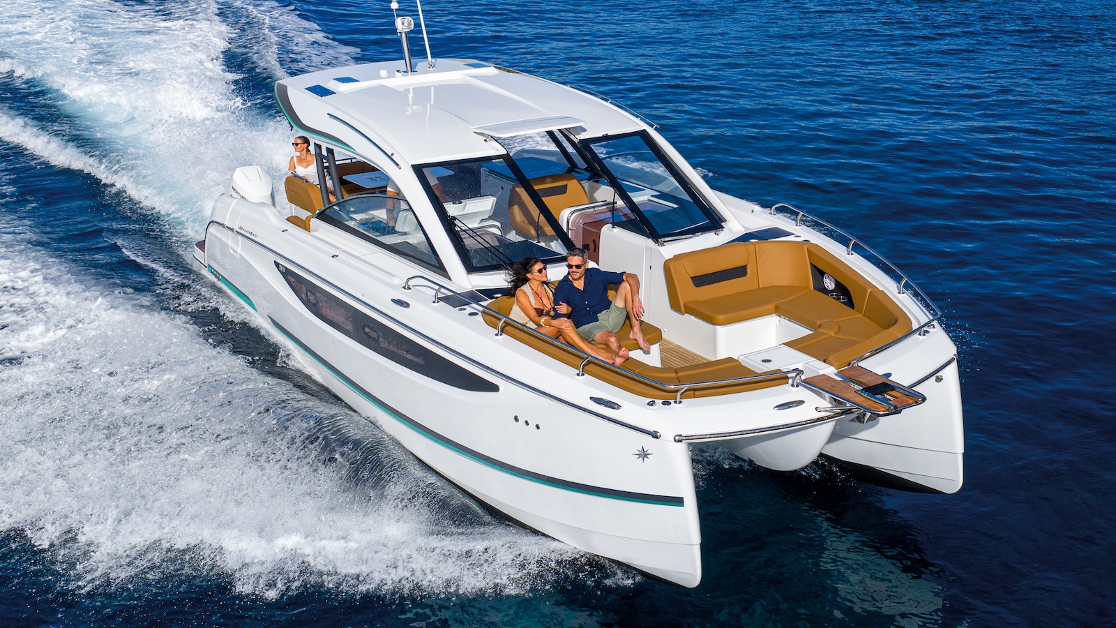 Immagine di copertina Jeanneau TH38